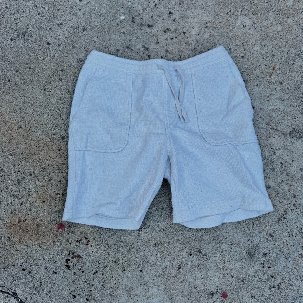 Zara Men's Light Gray Flat Front Shorts